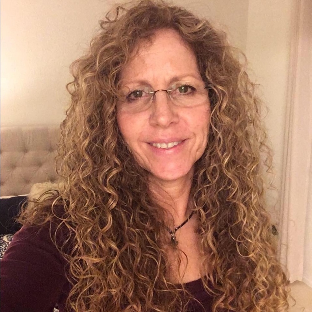 Meet your Posher, Gina